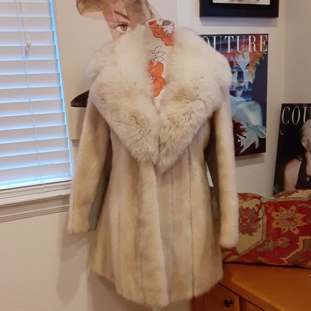 LUXURY OLEG CASSINI BLONDE MINK w/ LEATHER